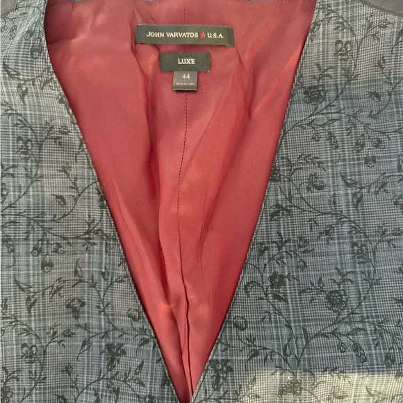 John Varvatos Gray Floral Vest with Red Interior